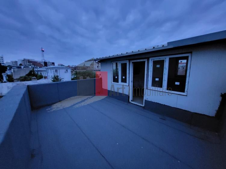 Piata Rosetti, casa Yeni, constructie 2002, finisata complet - 10