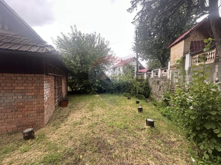 De vânzare casă din caramida cu teren – zonă Pensiunea Secret Garden - 46
