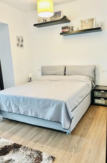 Apartament cu 3 camere în Tei