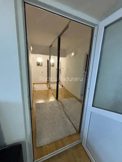 Vand apartament 4 camere 2 bai mobilat ?i izolat Vand apartament 4 camere 2 bai mobilat ?i izolat