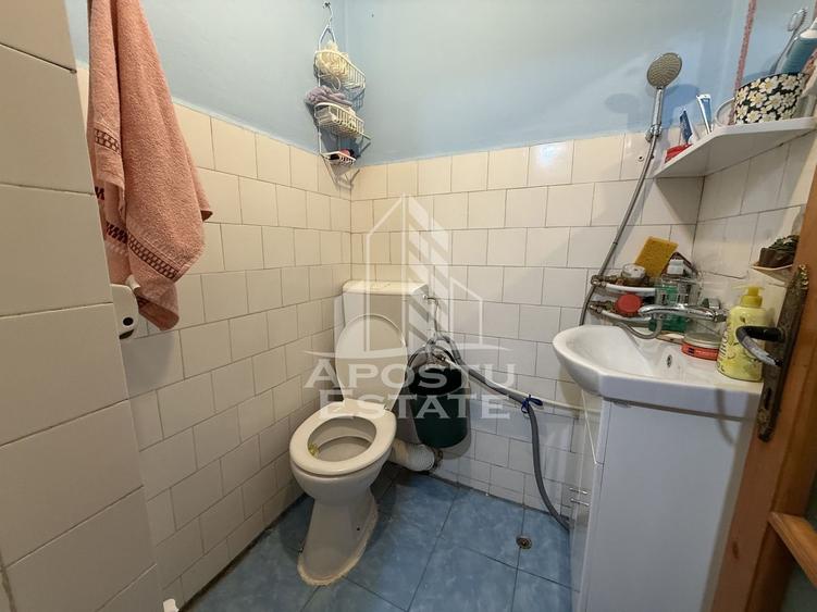 Garsoniera spatioasa mobilata si utilata, zona Buziasului - 5