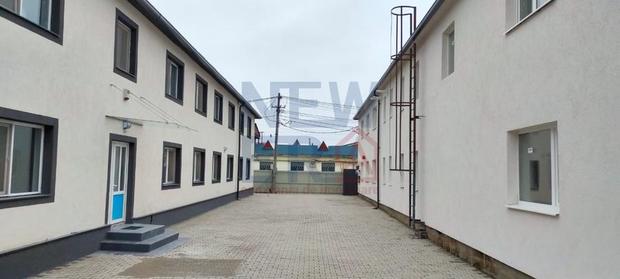 Cladire multifunctionala de vanzare - 24 locuinte, curte, randament ridicat - 4