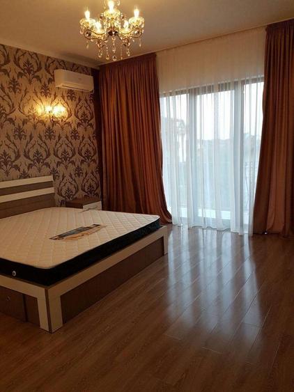 Casa individuala cu 5 camere, demisol cu garaj. - 11