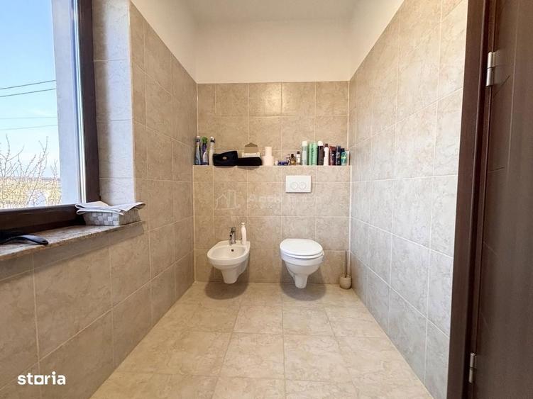 Vila eleganta cu potential - teren generos si locatie excelenta - 8