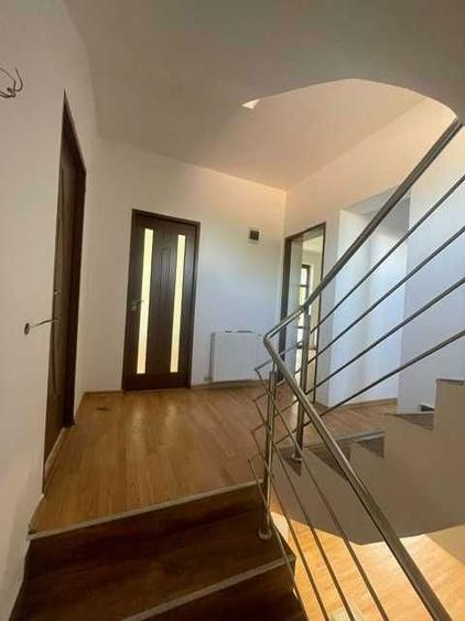 Casa solida, moderna si luminoasa: liniste totala in natura! - 2