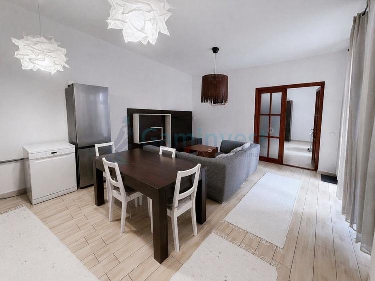 Apartament cu 2 camere de inchiriat in Oradea, ultracentral , curte proprie - 2