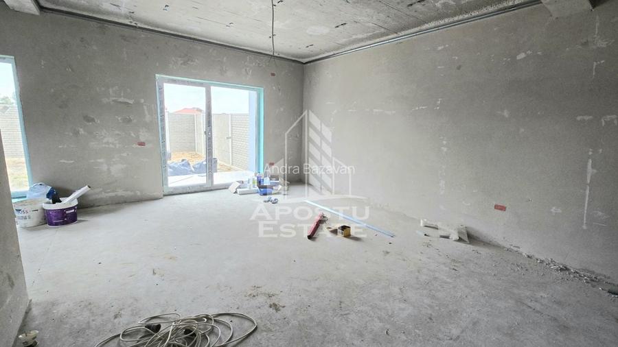 1/2 Duplex pe parter, cu 3 camere si 2 bai, Sag 1/2 Duplex pe parter, cu 3 camere si 2 bai, Sag
