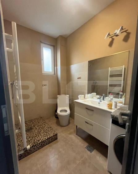 Casa tip triplex in Rediu, cu vedere panoramica si curte p - 12