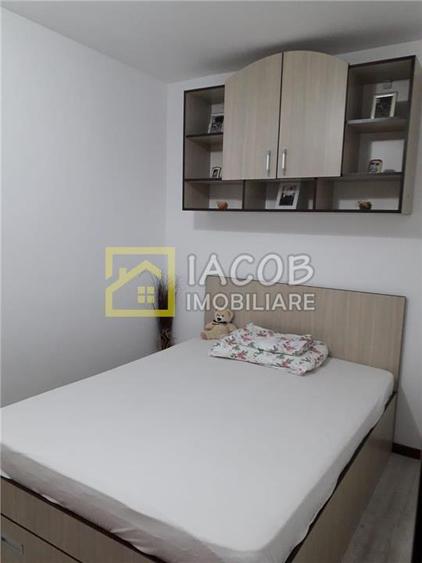 Apartament cu 3 camere, zona Milcov, Bacau - 4