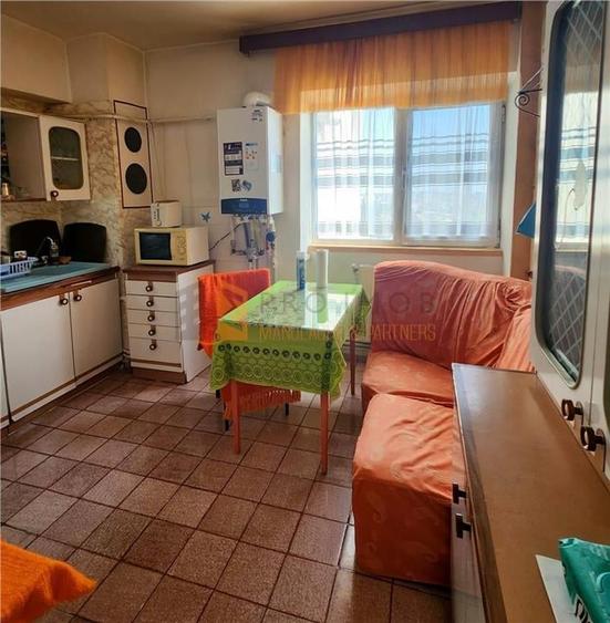 Apartament 4 camere decomandat  zona Unirii Sud - 6