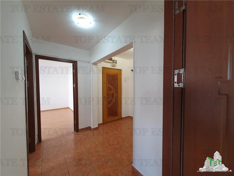 Inchiriez 2 camere nemobilat parter inalt Casa de Cultura CONSTANTA - 9