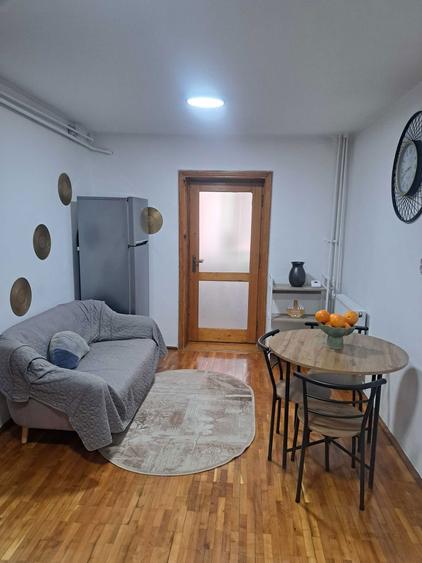Apartament cu 2 camere de inchiriat la intersectia Spania cu Nanterre - 1