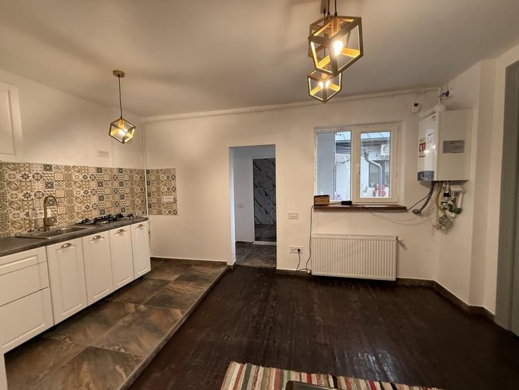 Casa de inchiriat | 13 Septembrie- Rahova | 3 camere | Pretabil Birouri - 6