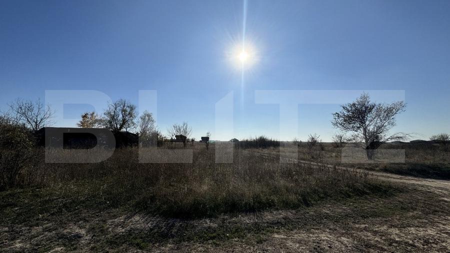 Teren intravilan cu acces la toate utilitatile, 530 mp, zona Metro - 5
