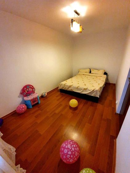 Inchiriez apartament zona Casa de cultura - 5