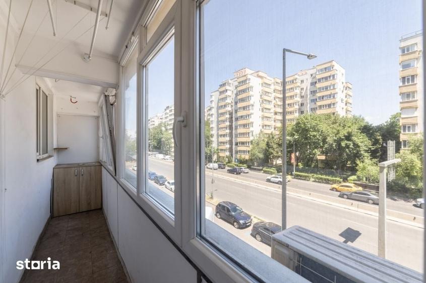 Apartament cu 3 camere decomandat, mobilat în Tei