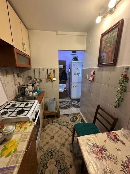 Garsoniera parter, zona Progresu - 3