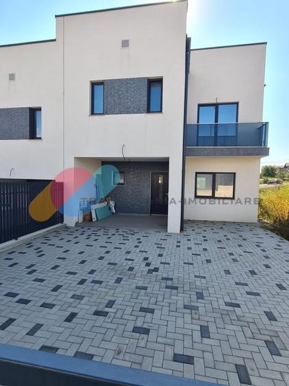 Unitate Duplex 170 mp, teren 370 mp, zona Campenesti - 2