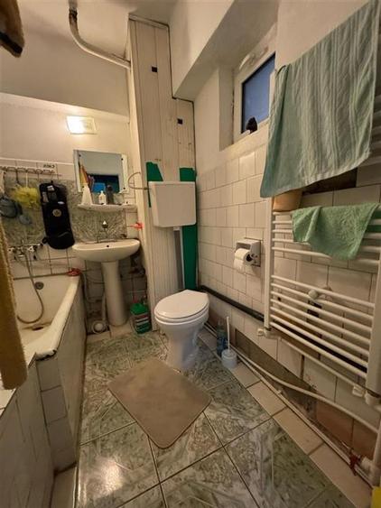 Apartament 3 camere zona centrala , etaj 7, pret 63.000 Euro neg. - 12