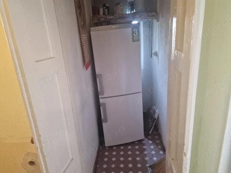 Ap 2 cam , decomandat circular,etaj 3,balcon centrala - 1