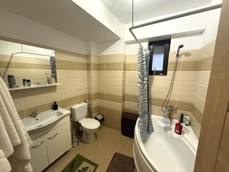 Apartament 2 camere de vânzare | Parter înalt | Balcon închis | Parcare privată - 3