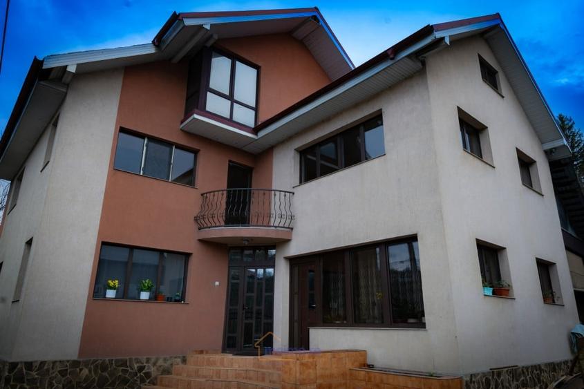 Casa pe 3 niveluri, potrivita pentru familie mare sau investitie inteligenta! - 2