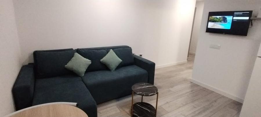 BLOC CU LIFT, MANSARDA DE INCHIRIAT, PARCARE INCLUSA - 1