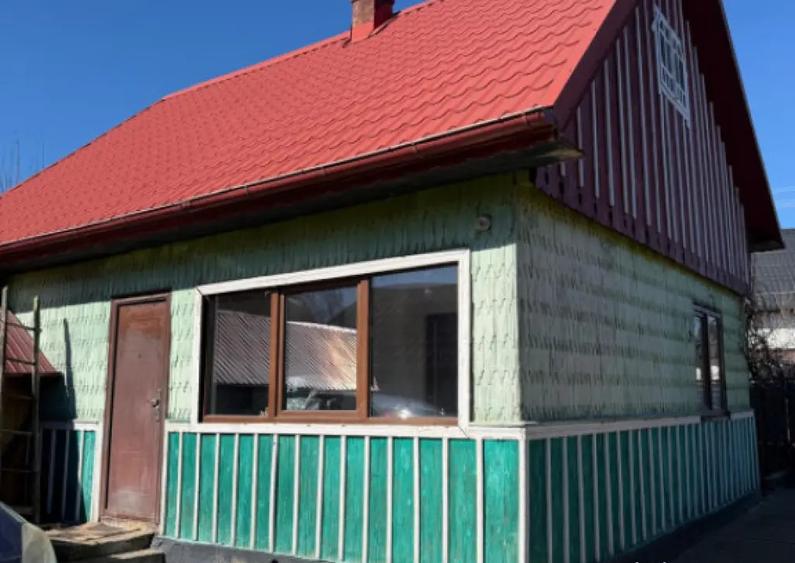 Casa batraneasca , teren 1100mp , centru Horodnic de Jos - 2