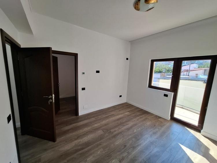 Vila deosebita Constructie noua 13 Septembrie - 9