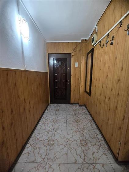Apartament 3 camere la pret de 2 camere /  zona Gemenii - 11