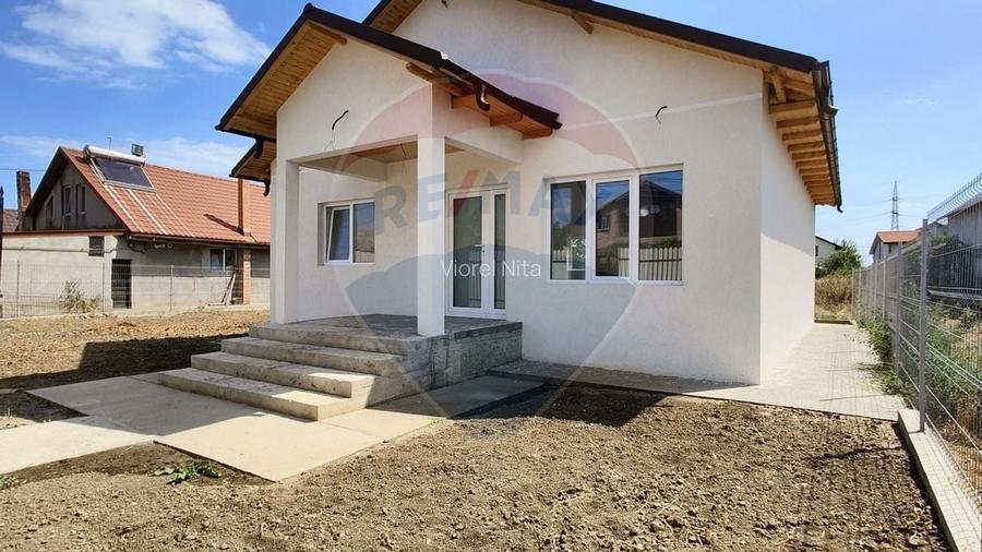 Casa / Vila cu teren 371 mp de vanzare in Cumpana Casa / Vila cu teren 371 mp de vanzare in Cumpana