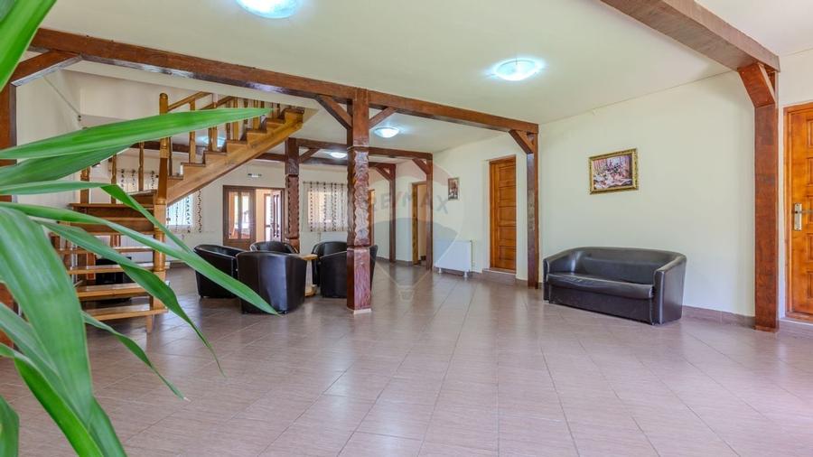 Hotel / Pensiune cu 10 camere de vanzare/Vama Buzaului - 18