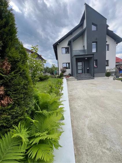 Super oferta! Casa in zona de Sud-Vest a Pitestiului! - 20