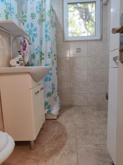 Obregia - Racovita, Aliorului, bloc D - 11