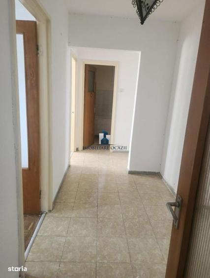 Inchiriere Apartament 4 Camere Semidecomandat Aparatorii Patriei-Moldo - 9