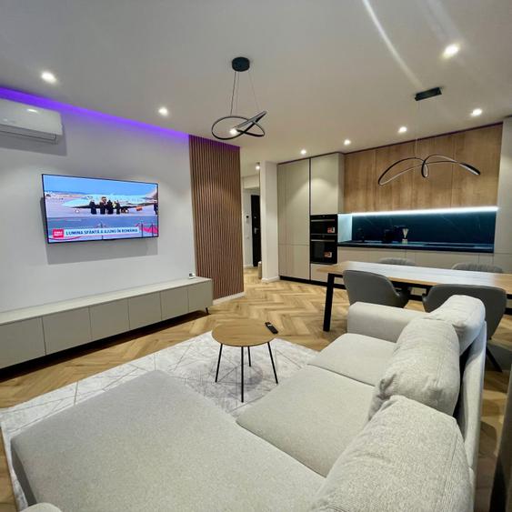 Inchiriere apartament 3 camere Exigent Plaza Faza 5 - 1