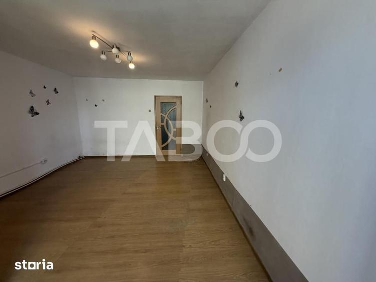 Garsonieră decomandată în Central