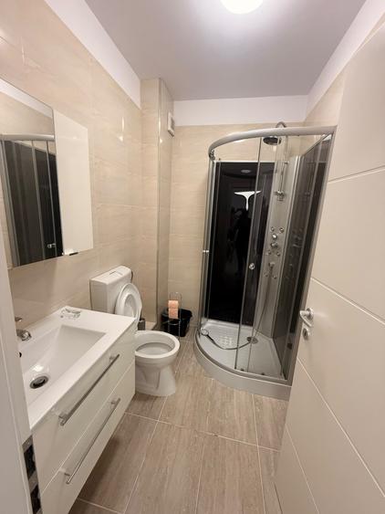 Apartament cu 2 camere semidecomandat în Florești