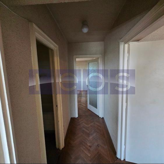 Apartament cu 3 camere decomandat în Barbu Văcărescu