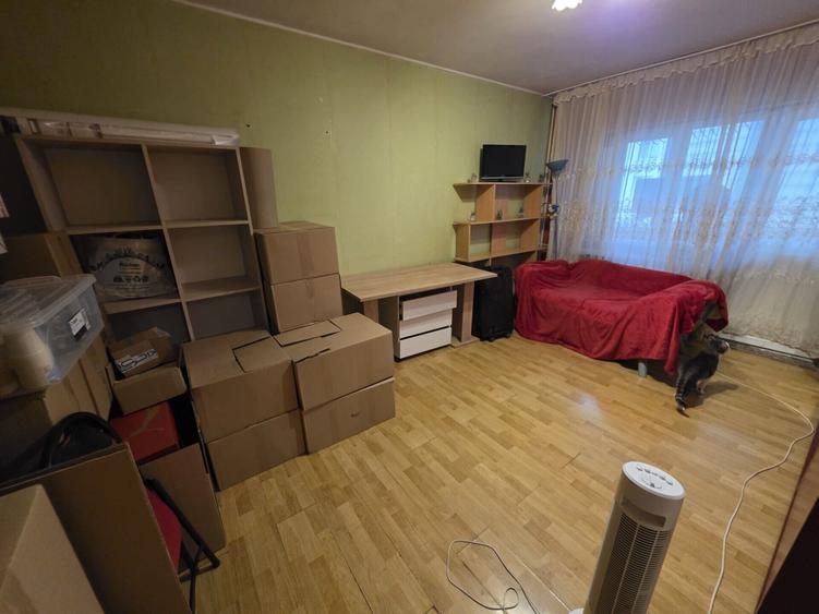 Calea Vitan , Dristor - Scoala generala nr 87- 2 camere decomandat - 1