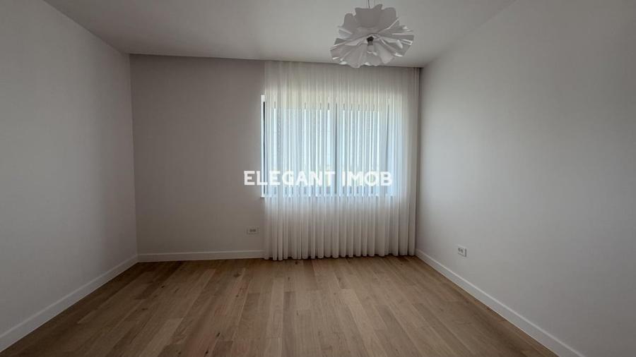 Casă individuală cu 5 camere cu Teren 477 Mp în Corbeanca