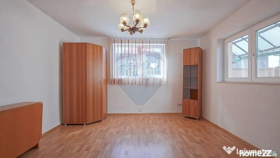 Casă cu 3 camere cu Teren 112 Mp în Schei