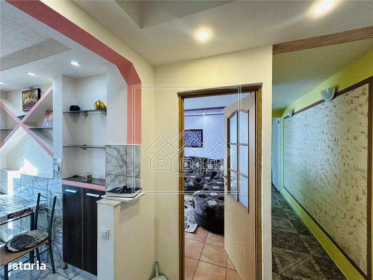 Apartament cu 2 camere decomandat în Terezian