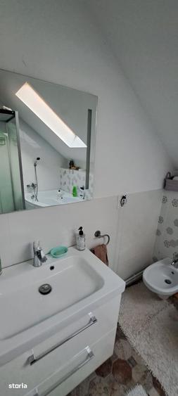 Casă cu 7 camere cu Teren 400 Mp în Semicentral