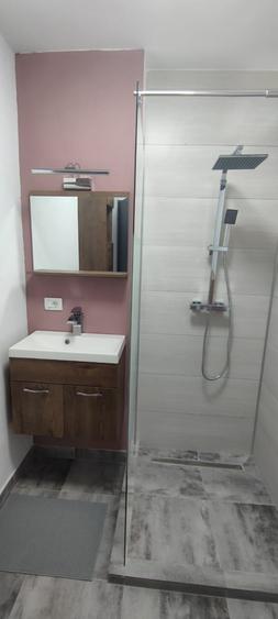 Garsonieră decomandată în Micălaca