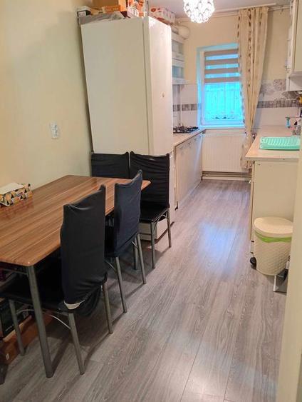 Apartament 2 camere decomandat. Zona Astra - 5