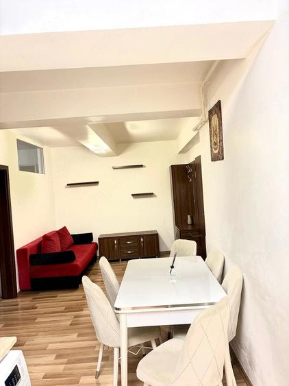 Apartament cu 2 camere decomandat în Exterior Vest
