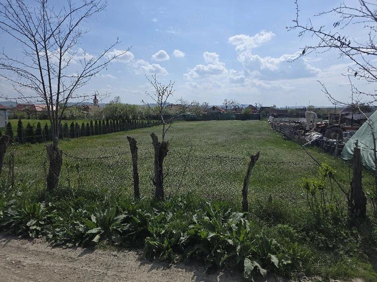Teren de 1424 mp, în Hădăreni