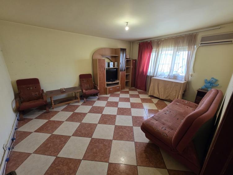 Apartament cu 3 camere decomandat în 13 Septembrie
