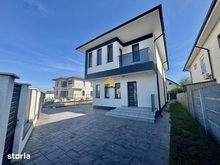 Casă cu 5 camere cu Teren 430 Mp în Domnești